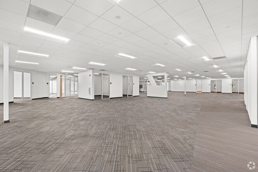 More Photos Of 2580-2584 Junction Ave, San Jose Research And Development For Lease