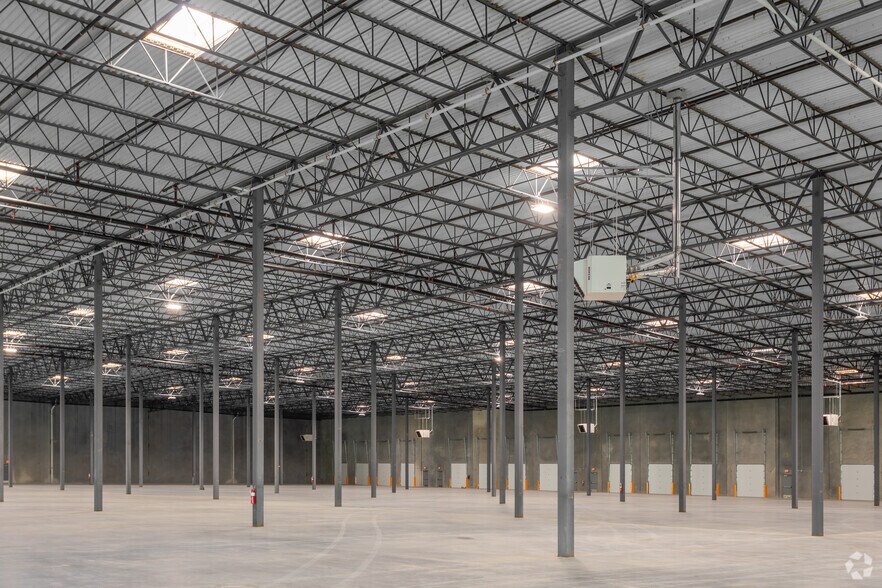 More Photos Of 7413 Cushing Rd, Manassas Refrigeration Cold Storage For Lease