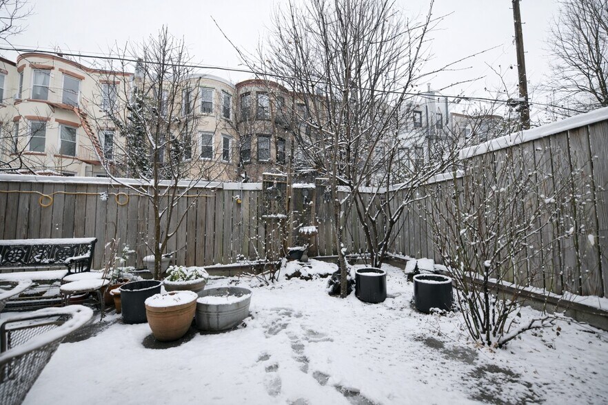 More Photos Of 1679 Gates Ave, Ridgewood Apartments For Sale