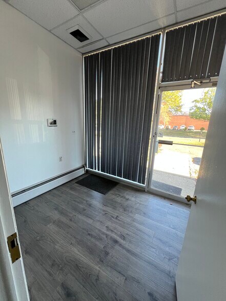 More Photos Of 1-5 Columbia Rd, Branchburg Light Manufacturing For Lease