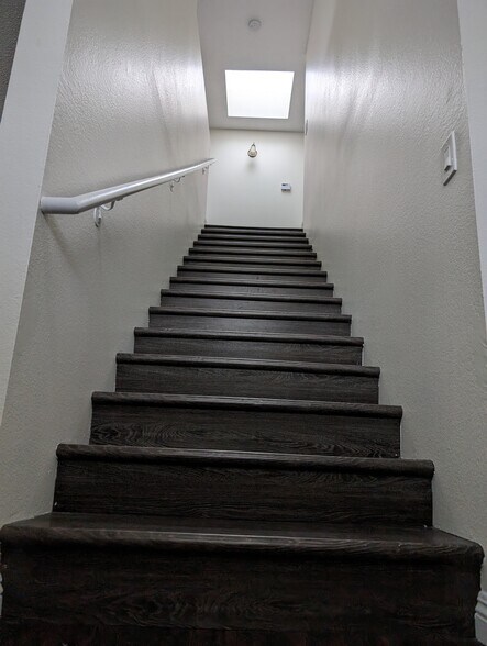 More Photos Of 16015 Halldale Ave, Gardena Multifamily For Sale