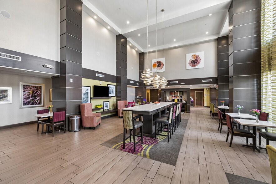 More Photos Of 1328 Highway 146, La Porte Hotel For Sale