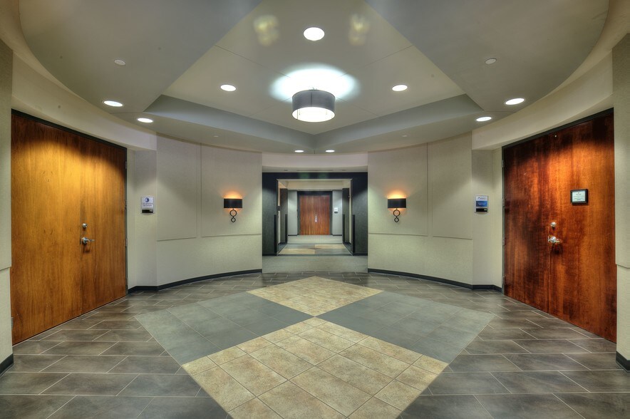 More Photos Of 403 Westpark Ct, Peachtree City Office For Lease