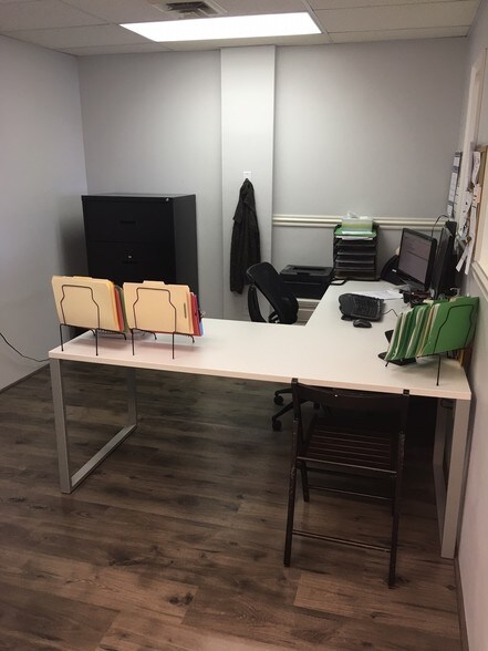 More Photos Of 703 Giddings Ave, Annapolis Medical For Sale