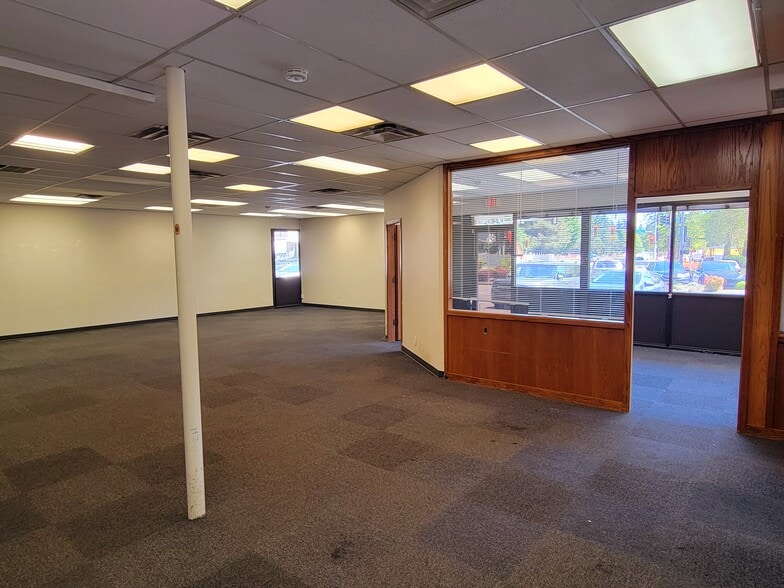 More Photos Of 32717-32925 1st Ave S, Federal Way Unknown For Lease