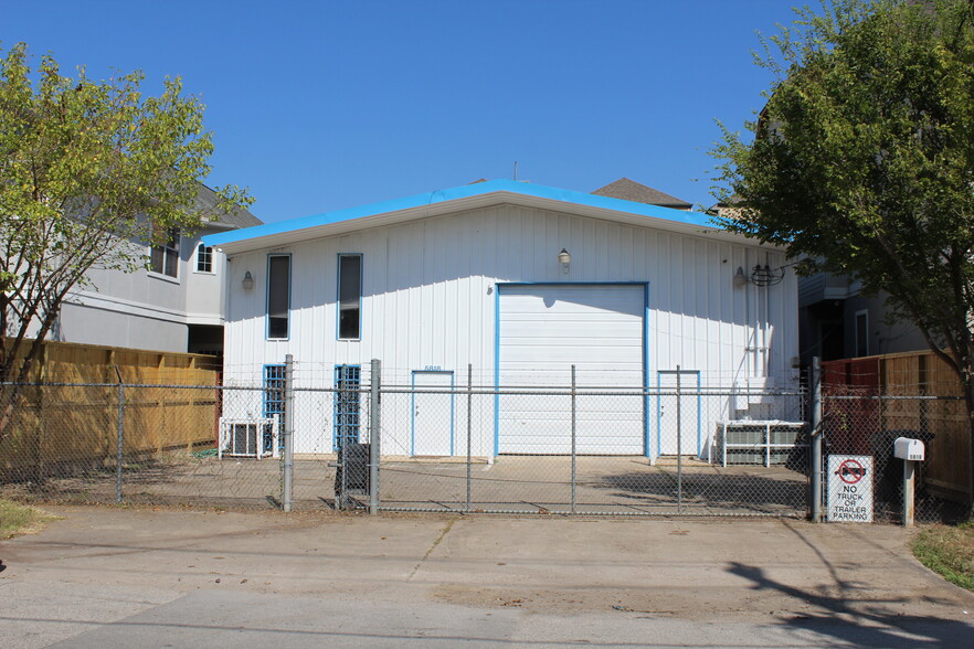 Primary Photo Of 5818 Kansas St, Houston Warehouse For Sale