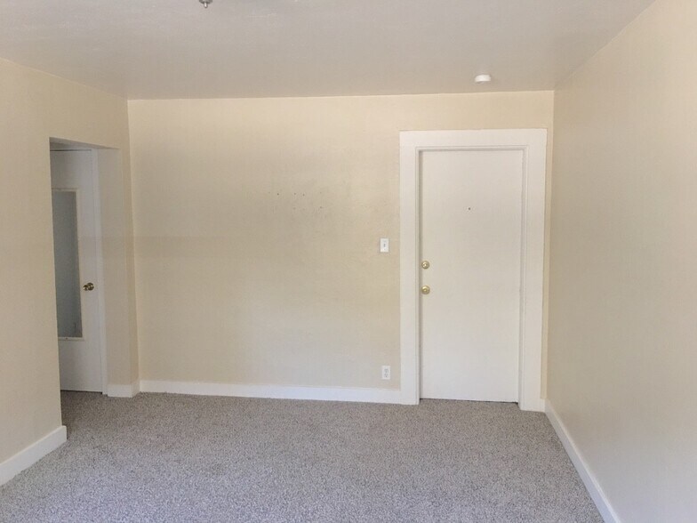 More Photos Of 1275 Berrum Ln, Reno Apartments For Sale