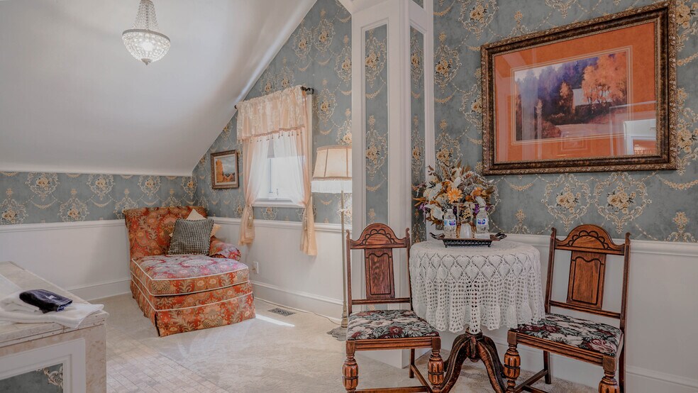 More Photos Of 118 S 300 W, Heber City Hospitality For Sale