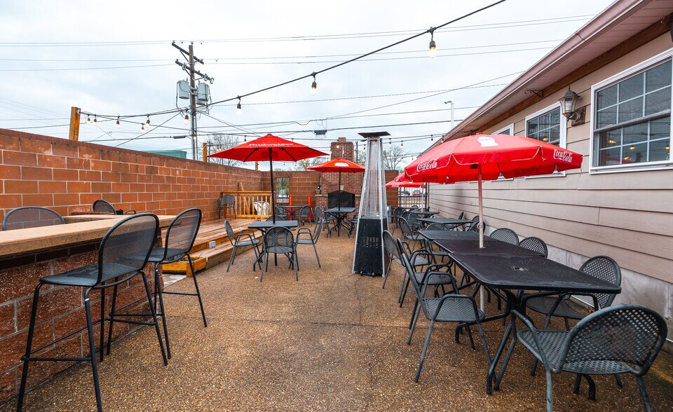 More Photos Of 121 S Smith St, Cuba Restaurant For Sale