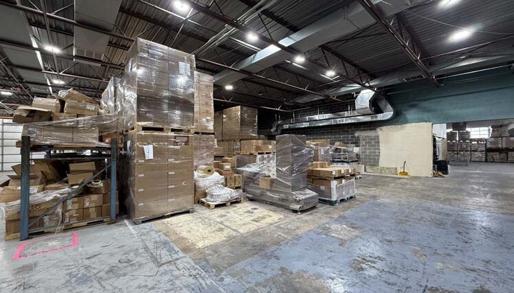 More Photos Of 300 Cox St, Roselle Manufacturing For Sale