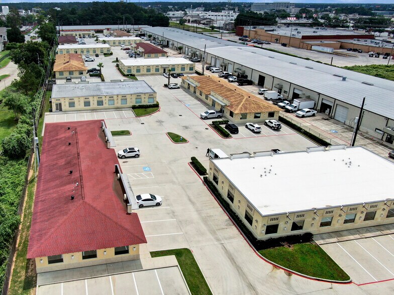 More Photos Of 25329 Budde Rd, The Woodlands Unknown For Lease