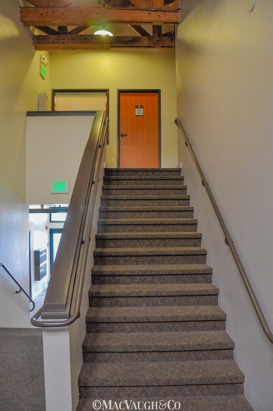 More Photos Of 300 S Raymond Ave, Pasadena Loft Creative Space For Lease