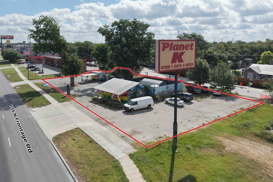 Primary Photo Of 910 N Interstate 35, San Marcos Freestanding For Sale