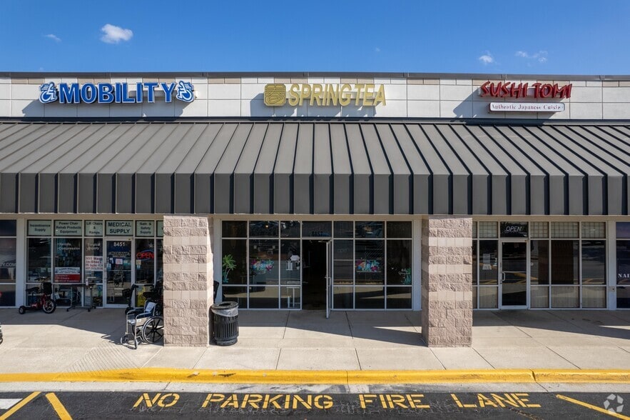 More Photos Of 8421-8481 S John Young Pky, Orlando General Retail For Lease