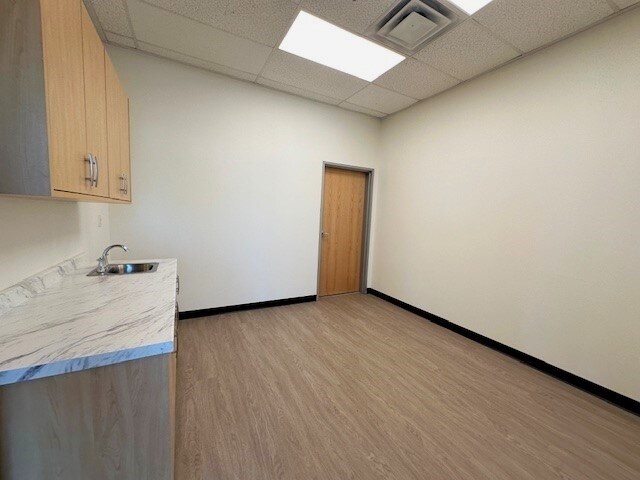 More Photos Of 3640 N 5th St, North Las Vegas Unknown For Lease