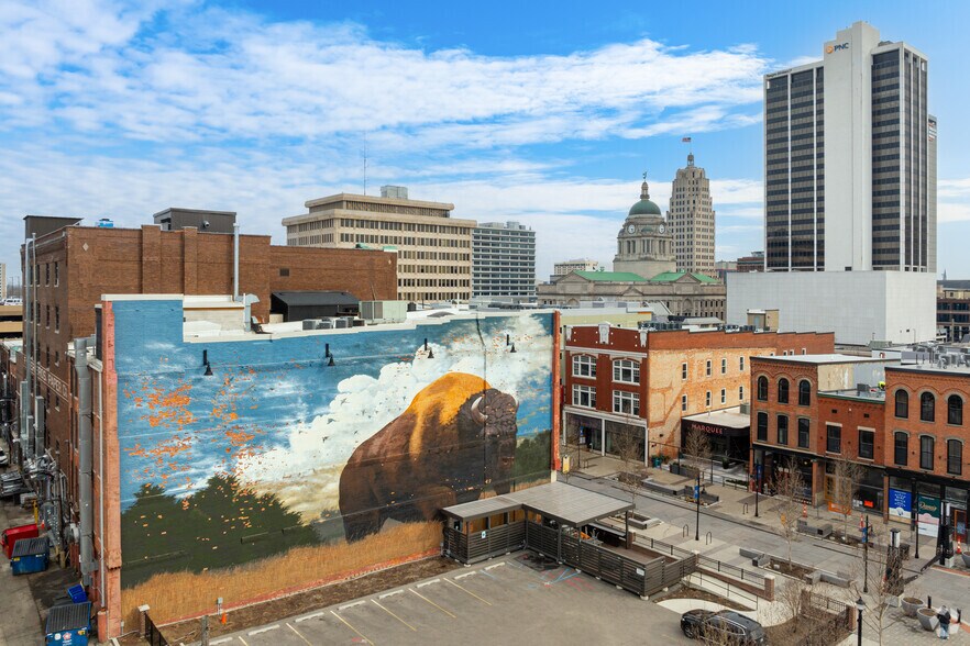 More Photos Of 126 W Columbia St, Fort Wayne Office For Sale