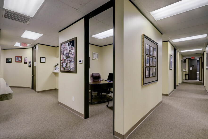 More Photos Of 19701 Kingwood Dr, Kingwood Medical For Sale