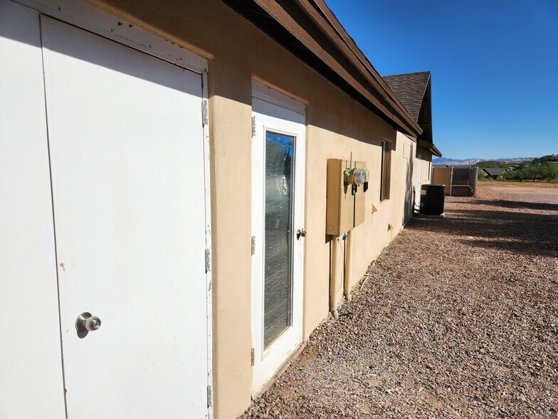 More Photos Of 45072 N Arizona Hwy 188, Tonto Basin Storefront Retail Office For Sale