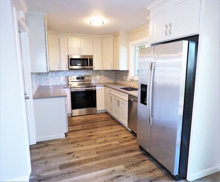 More Photos Of 1120 Bonita Ave, Mountain View Apartments For Sale