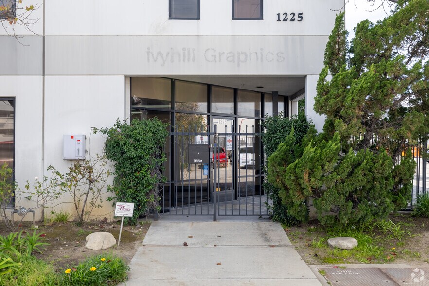 More Photos Of 1225-1265 Los Angeles St, Glendale Warehouse For Sale