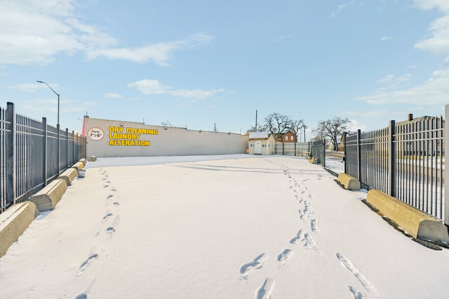 More Photos Of 10333 Gratiot Ave, Detroit Land For Sale