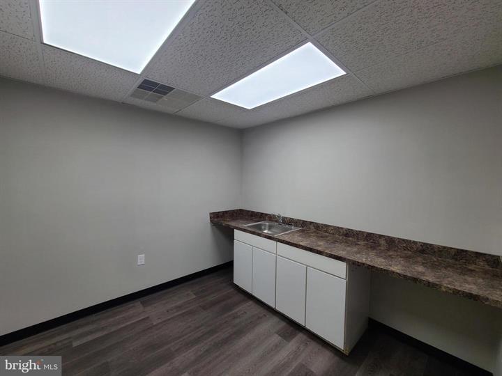 More Photos Of 105 Manheim Ave, Bridgeton Medical For Sale