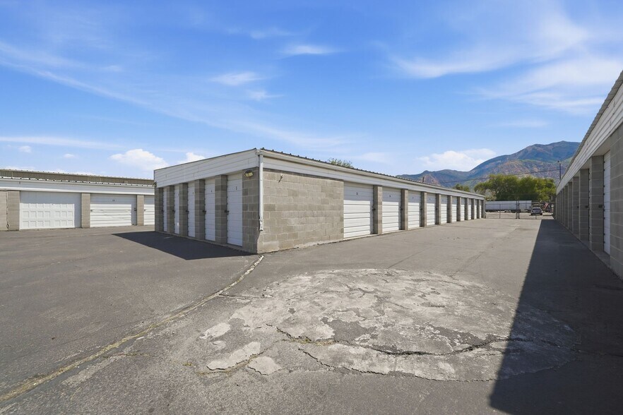 More Photos Of 3272 Stephens Ave, Ogden Self Storage For Sale