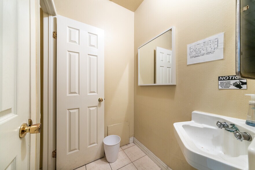 More Photos Of 13175 Paramount Blvd, South Gate Office For Sale