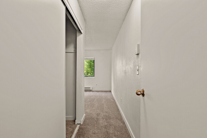 More Photos Of 29421 Pacific Hwy S, Federal Way Apartments For Sale