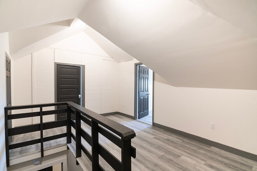 More Photos Of 1732 N Wilton Pl, Los Angeles Apartments For Sale