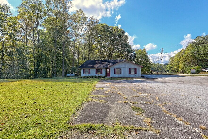 More Photos Of 1552 Highway 441 N, Clayton Office For Sale