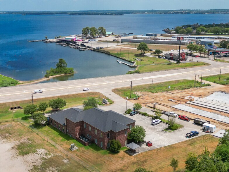 More Photos Of 14729 Highway 105 W, Montgomery Medical For Lease