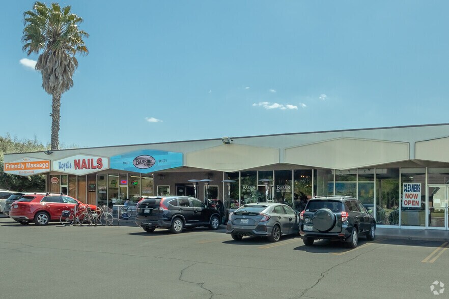 More Photos Of 5892 S Land Park Dr, Sacramento Unknown For Lease
