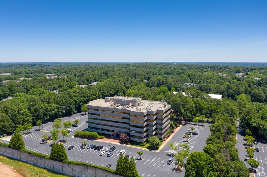 More Photos Of 6600 Peachtree Dunwoody Rd NE, Atlanta Office For Lease