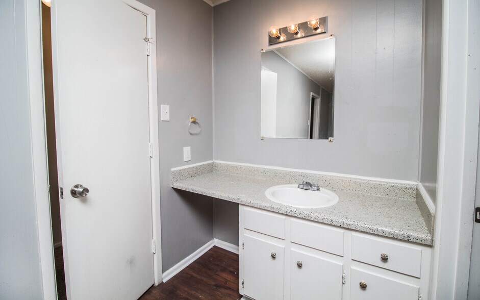 More Photos Of 306 Toledo Ave, Lubbock Apartments For Sale