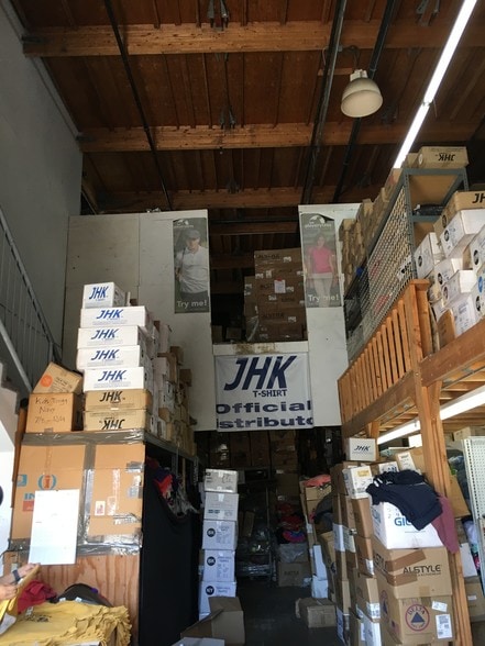 More Photos Of 2120 S Main St, Los Angeles Warehouse For Sale