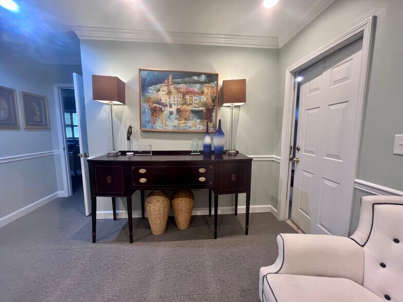 More Photos Of 1500 Richland St, Columbia Office For Lease