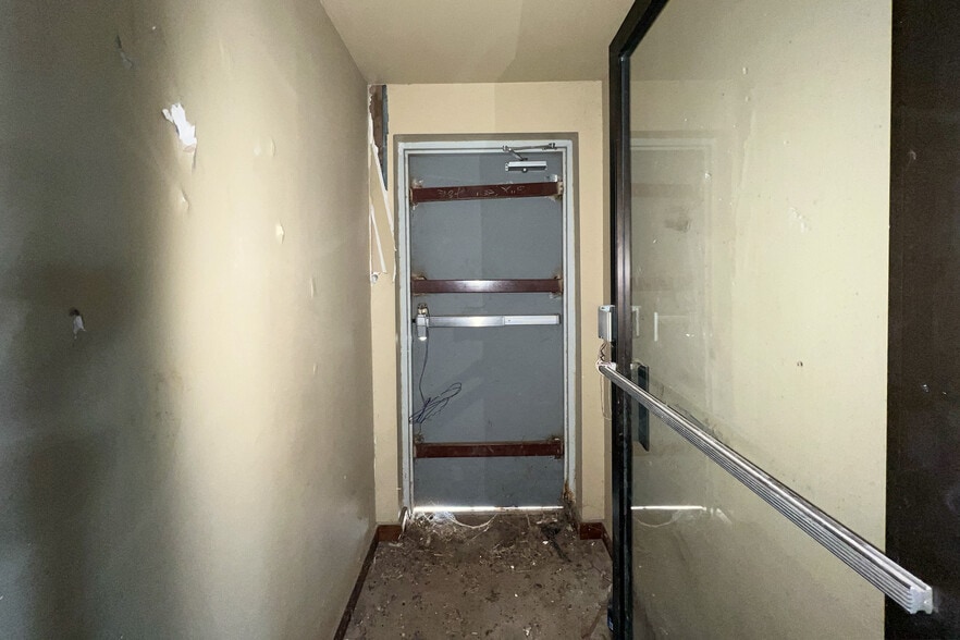 More Photos Of 3200 E Memorial Rd, Edmond Medical For Sale