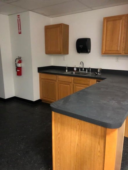 More Photos Of 1 Appian Way, Worcester Manufacturing For Sale