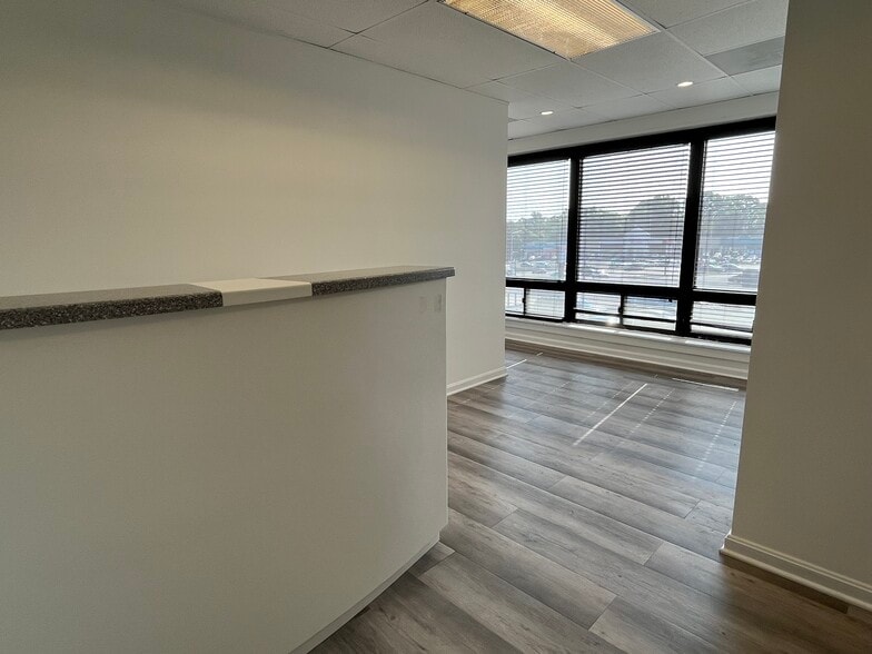 More Photos Of 14332-14430 Richmond Hwy, Woodbridge Unknown For Lease