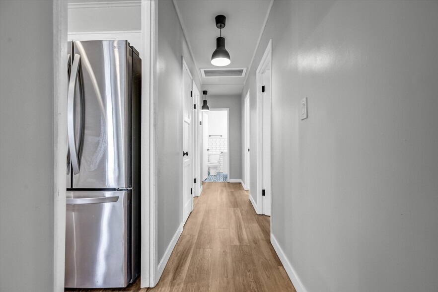 More Photos Of 6512 Coldwater Canyon Ave, Valley Glen Apartments For Sale