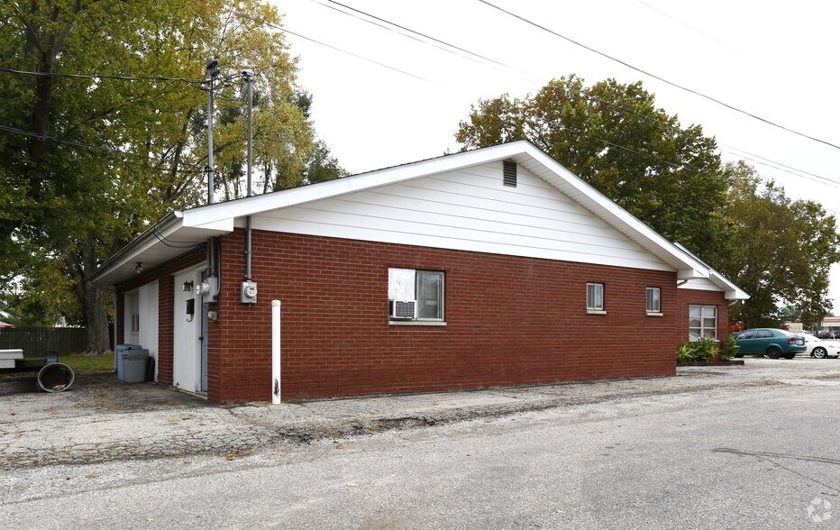 More Photos Of 10758 Harrison Ave, Harrison Restaurant For Sale