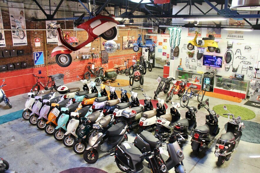 More Photos Of 154-160 S Broadway, Denver Storefront For Lease