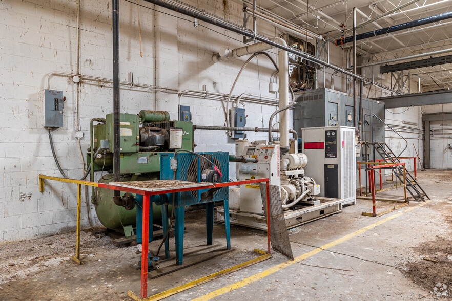 More Photos Of 630 George St, Marshfield Warehouse For Sale