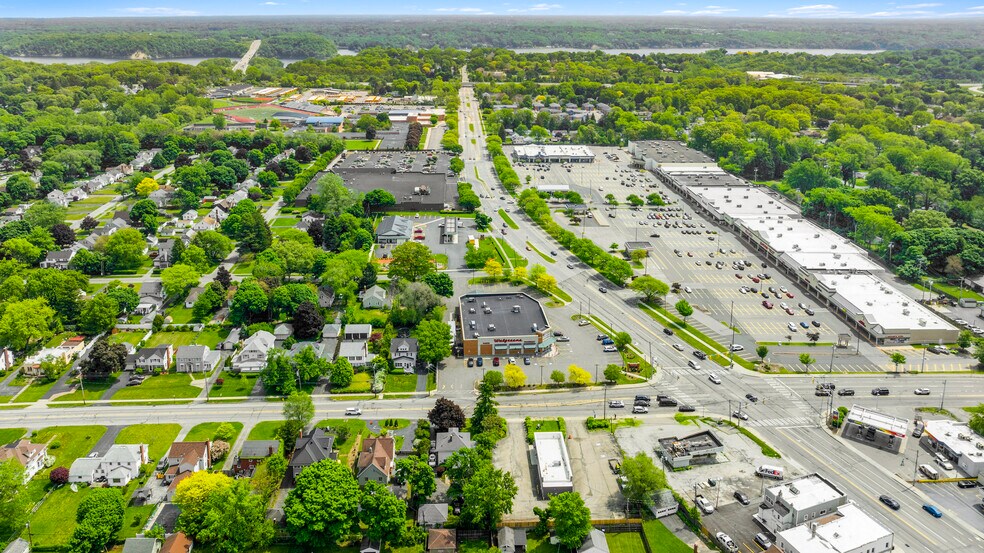 More Photos Of 2100 E Ridge Rd, Rochester Freestanding For Sale