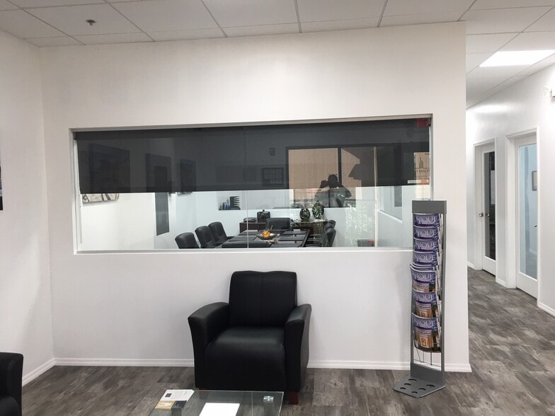 More Photos Of 7858 Turkey Lake Rd, Orlando Storefront Retail Office For Lease