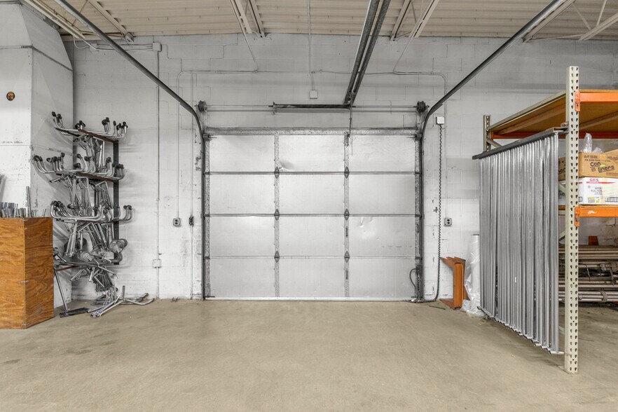 More Photos Of 24134 W Warren St, Dearborn Heights Freestanding For Sale