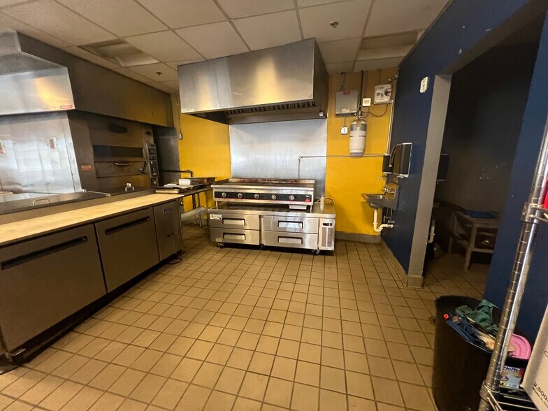 More Photos Of 331 Beechurst Ave, Morgantown Apartments For Lease