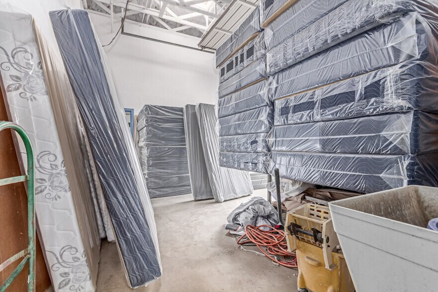 More Photos Of 6016 N 57th Ave, Glendale Warehouse For Sale