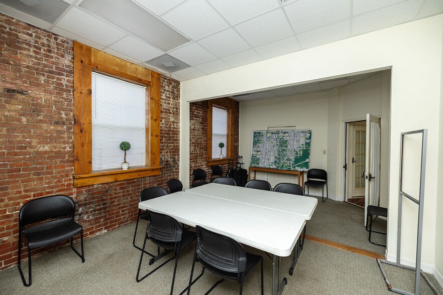 More Photos Of 116 W Pine Ave, El Dorado Office Residential For Sale